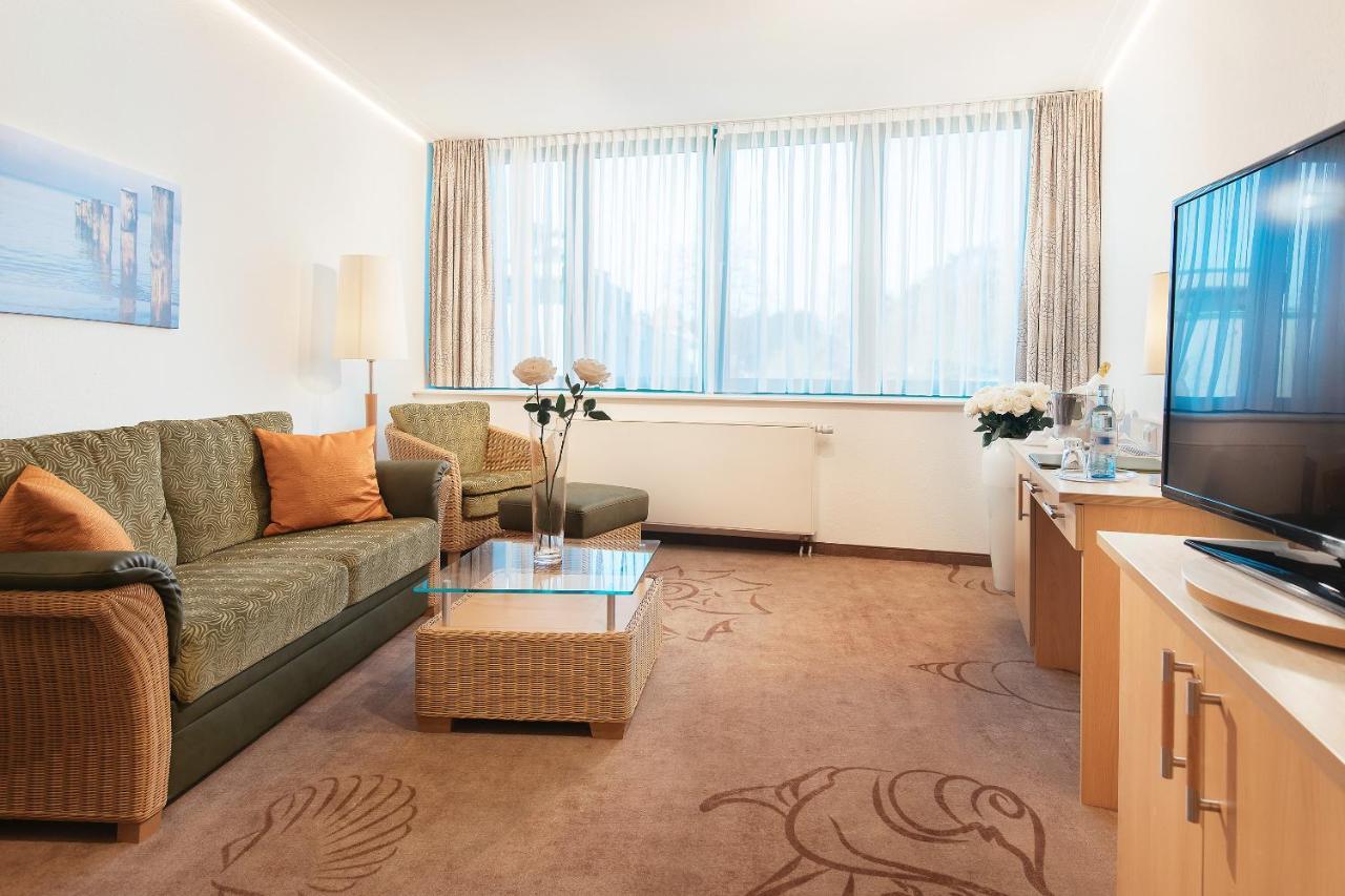 Parkhotel IV Jahreszeiten Кюлунгсборн Экстерьер фото