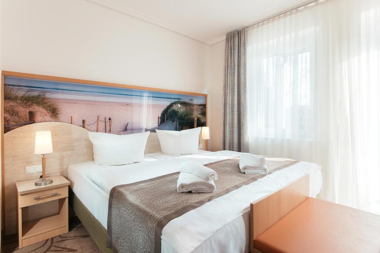 Parkhotel IV Jahreszeiten Кюлунгсборн Экстерьер фото