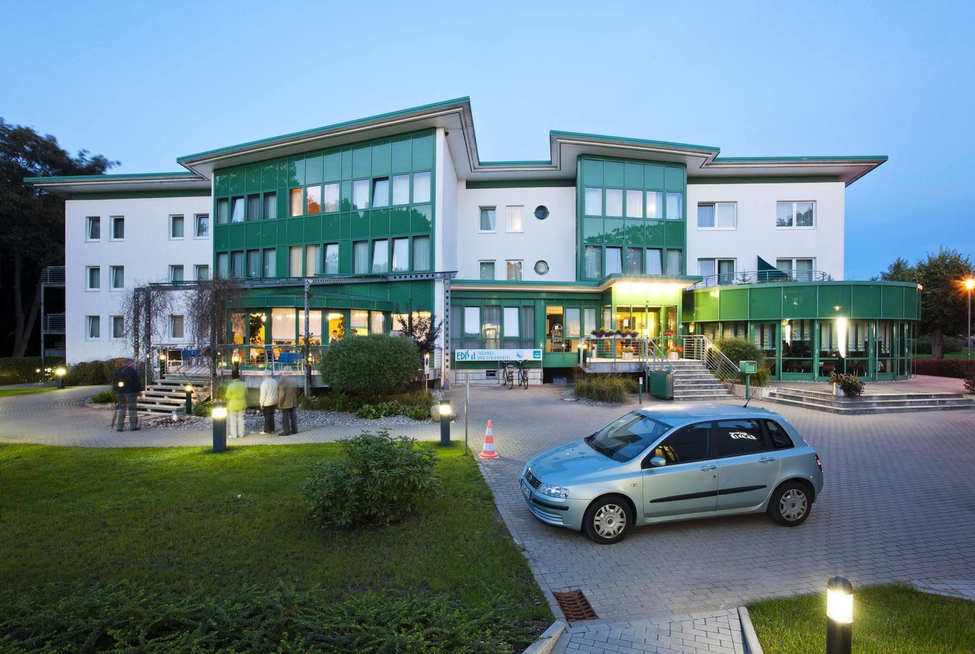 Parkhotel IV Jahreszeiten Кюлунгсборн Экстерьер фото