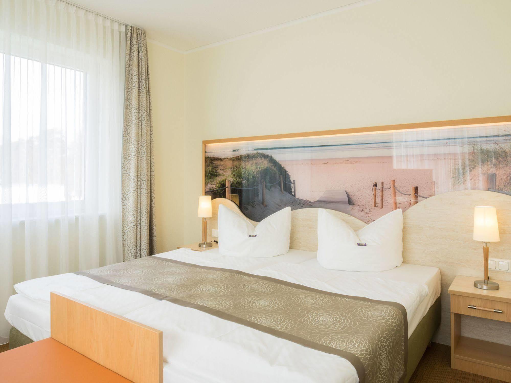 Parkhotel IV Jahreszeiten Кюлунгсборн Экстерьер фото