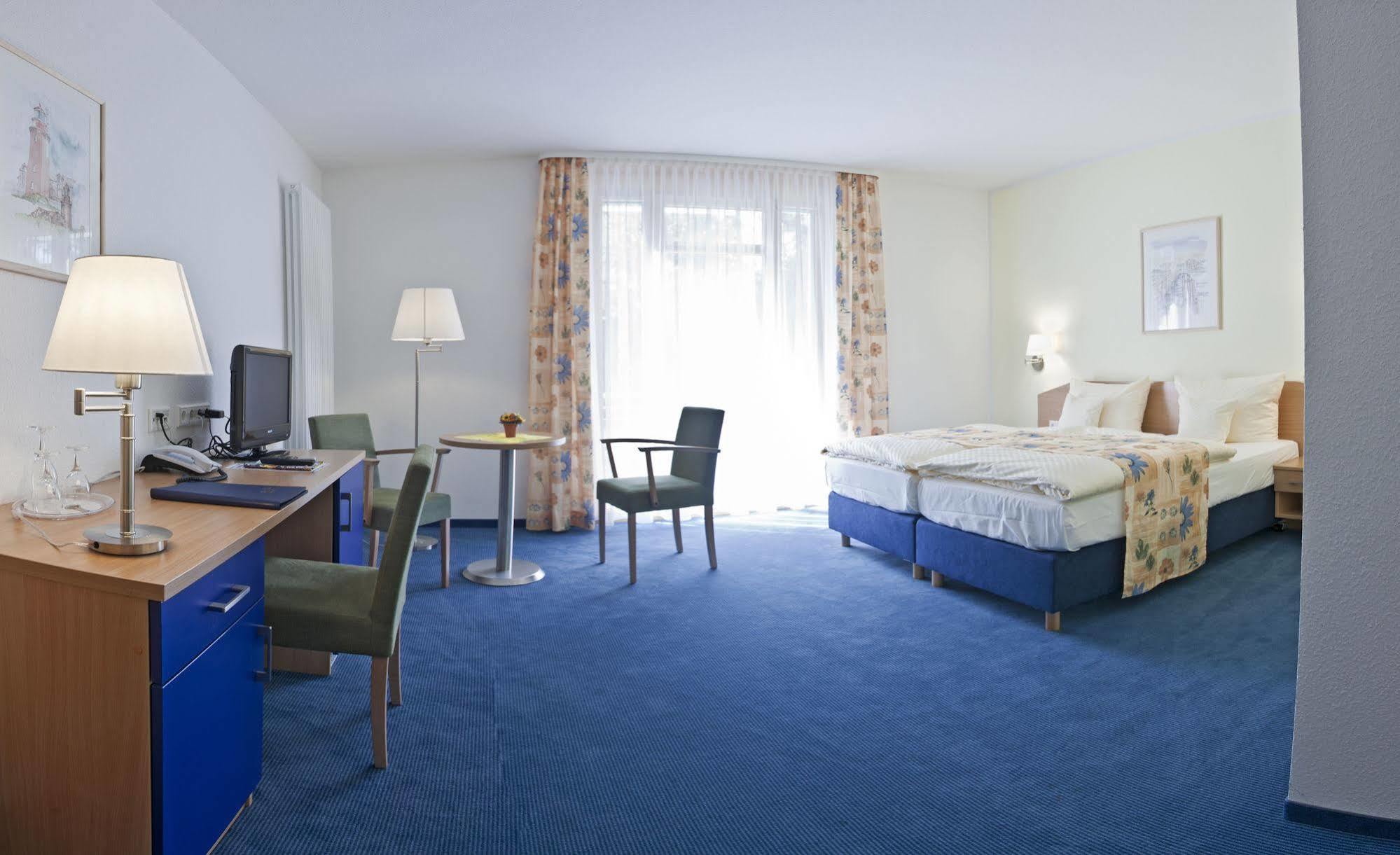 Parkhotel IV Jahreszeiten Кюлунгсборн Экстерьер фото