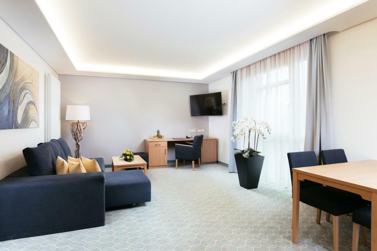 Parkhotel IV Jahreszeiten Кюлунгсборн Экстерьер фото