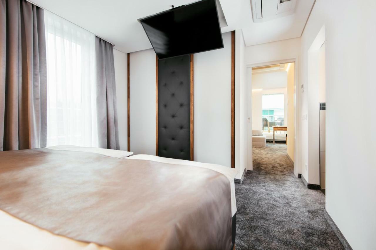Parkhotel IV Jahreszeiten Кюлунгсборн Экстерьер фото